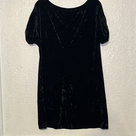 The Vanity Room black crushed velvet short dress size small - Picture 8 of 10